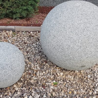 Boule granit bouchardée (3) (Copier)
