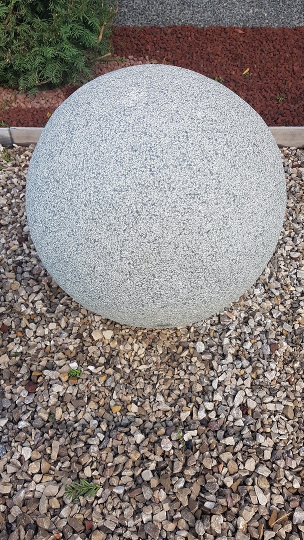 Boule granit bouchardée (4) (Copier)